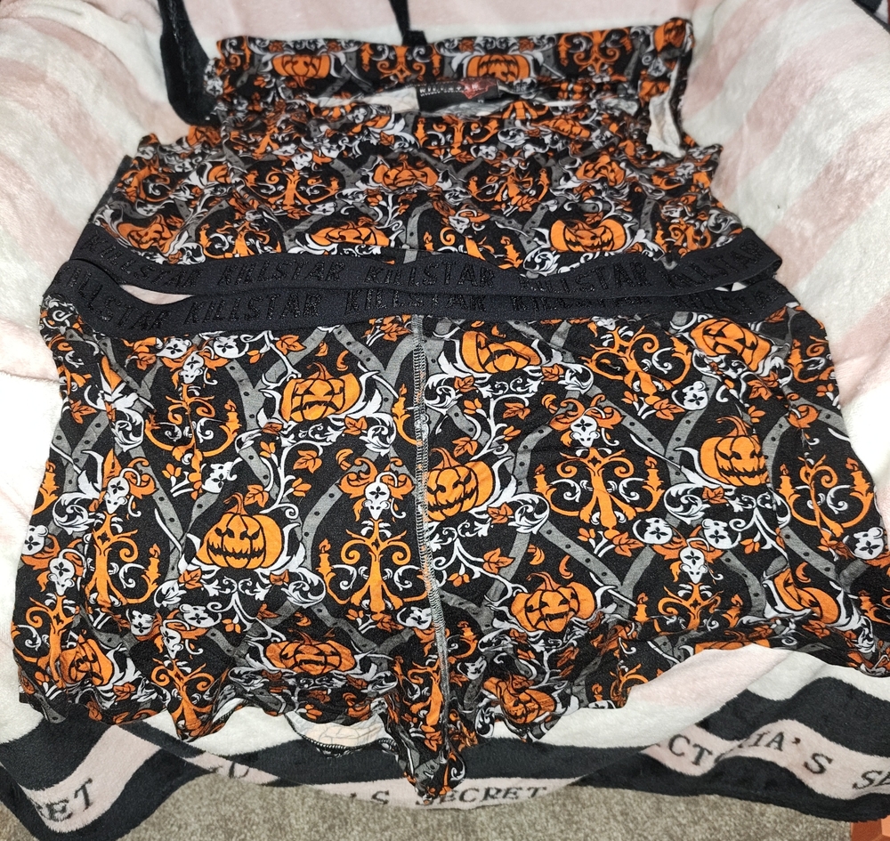 Plus SIZE Killstar Black & Orange Pumpkin Print Shorts